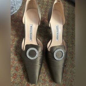 Authentic Manolo Blahnik kitten heels
